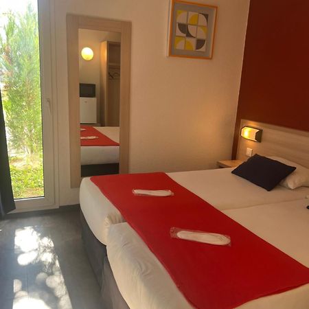 Budget Hotel - Melun Sud Dammarie Les Lys Exterior foto